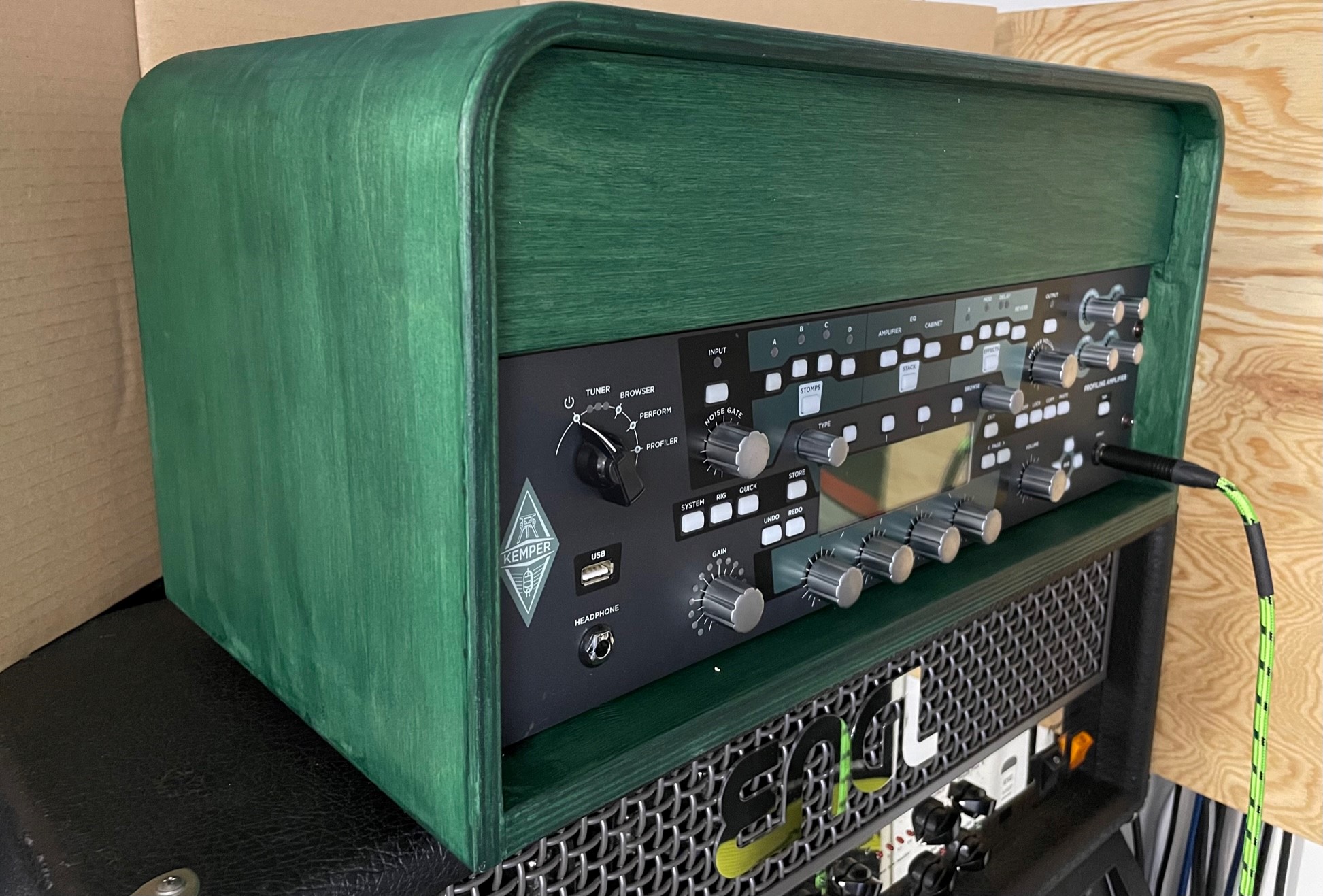 Kemper mallintava vahvistin